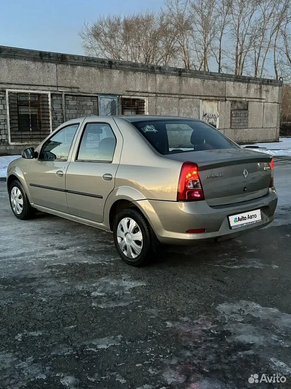 Renault Logan 1.4 MT 12