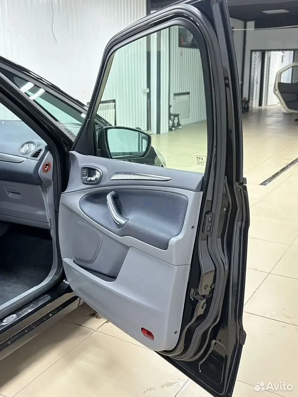 Ford S-MAX 2.0 MT 19