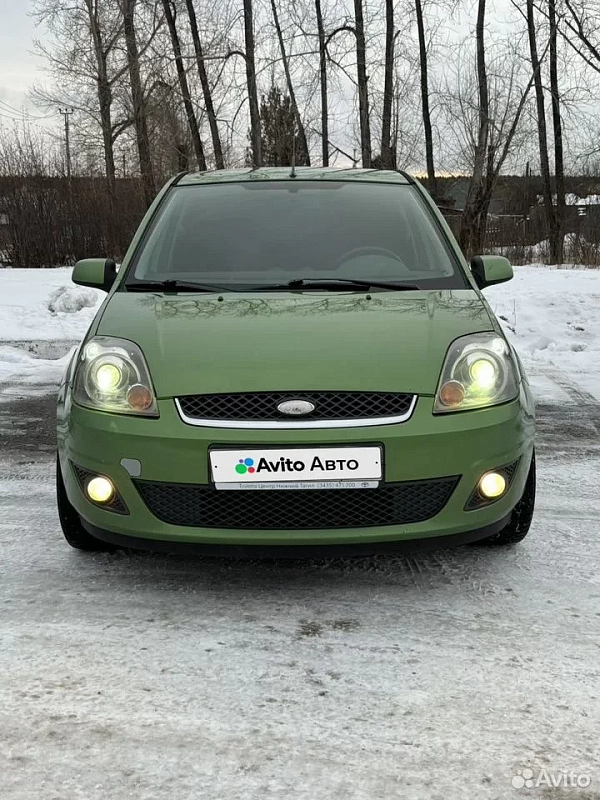 Ford Fiesta 1.6 MT 6